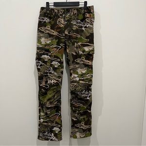 Under Armour Storm Men's Field Forest Camo Hunting Cargo Pants